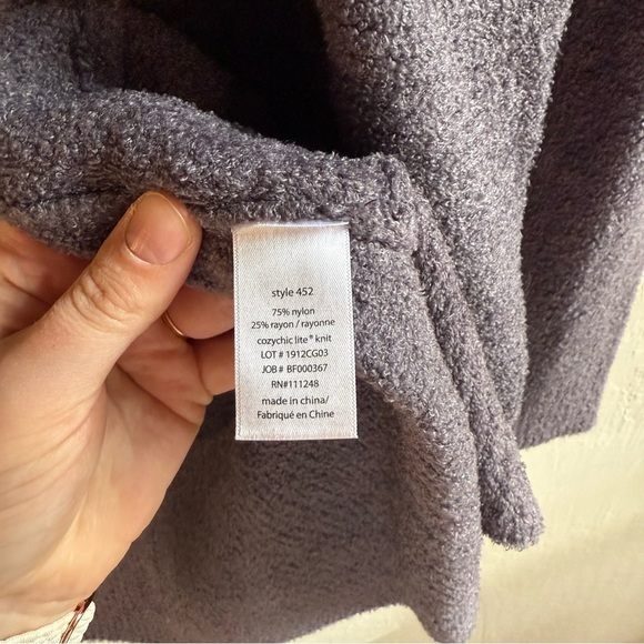 Barefoot Dreams CozyChic Lite Purple Circle Cardigan
Size XS/S - Picture 4 of 7